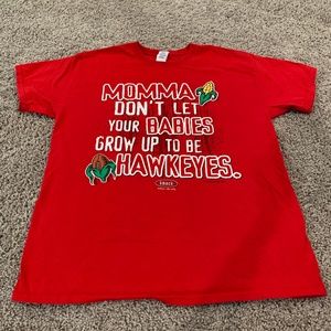 Nebraska T-shirt Size Large Don’t Let your Babies Grow Up To be Hawkeyes